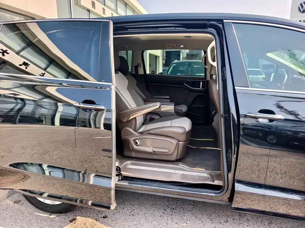 Volkswagen Viloran 2024 из CN, фото 7