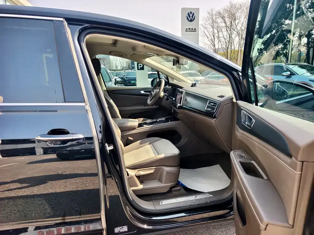Volkswagen Viloran 2024 из CN, фото 6