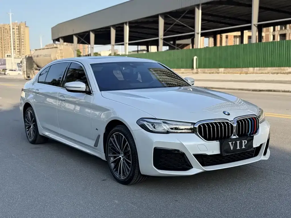 BMW 5 Series — фото 2