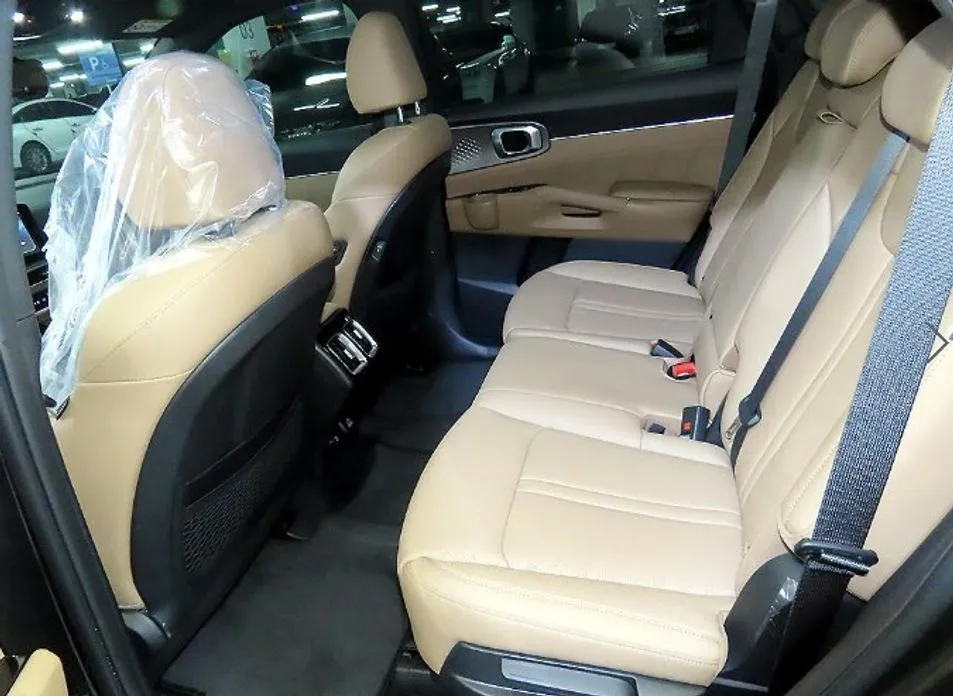 Kia Sorento — фото 7