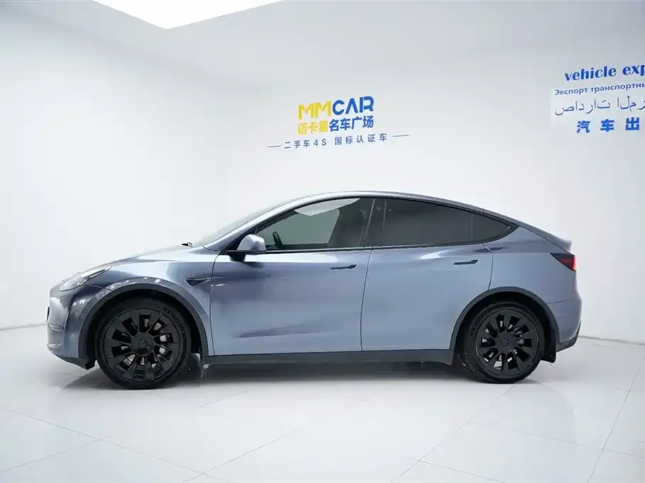 Tesla Model Y — фото 8