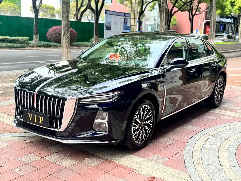Hongqi H5 — фото 1