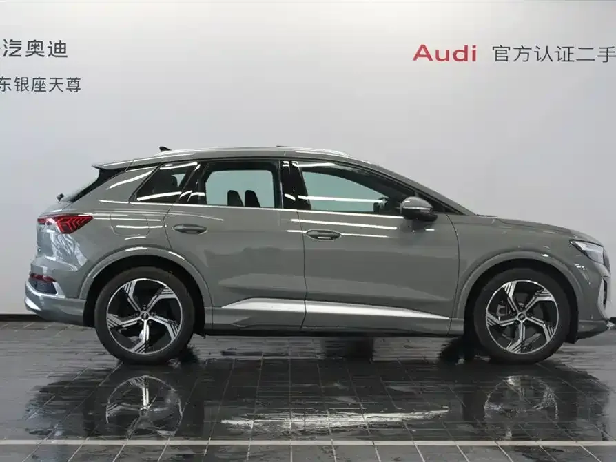 Audi Q4 e-tron — фото 4
