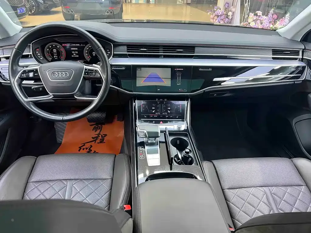 Audi A8 — фото 9