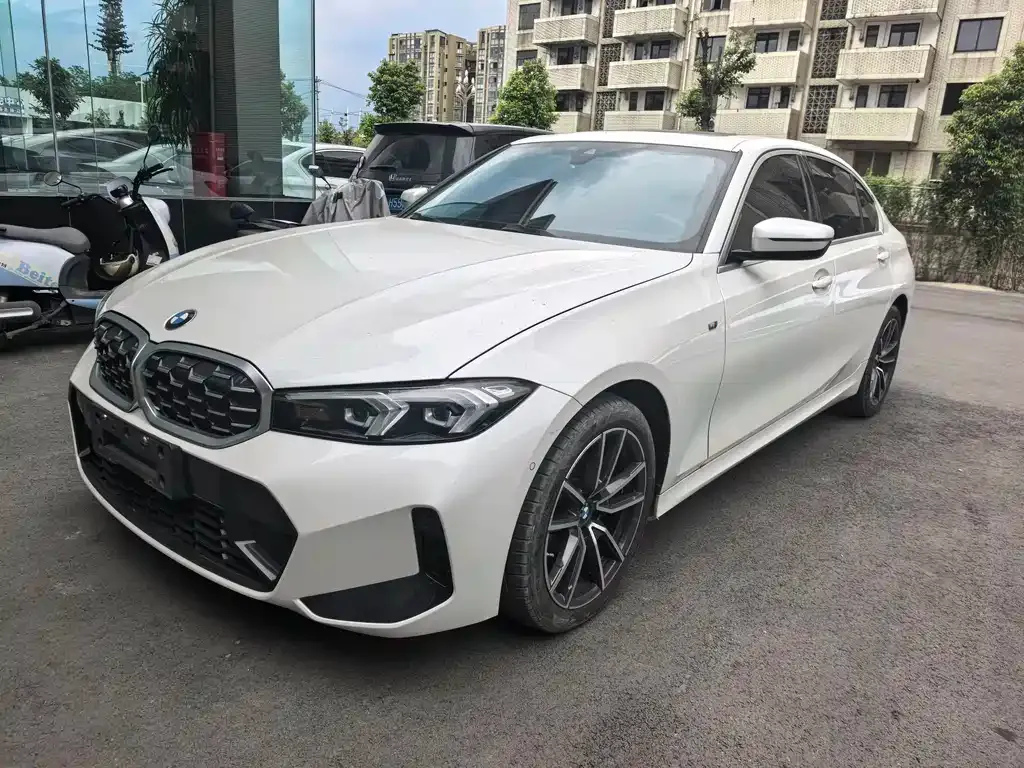 BMW 3 Series — фото 1