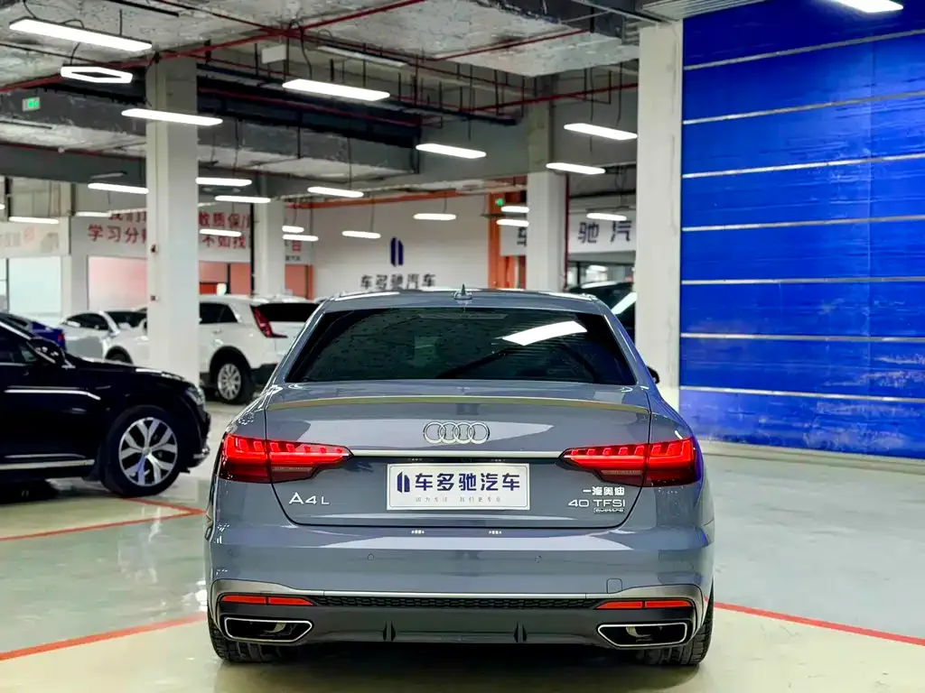 Audi A4L 2022 из CN, фото 9