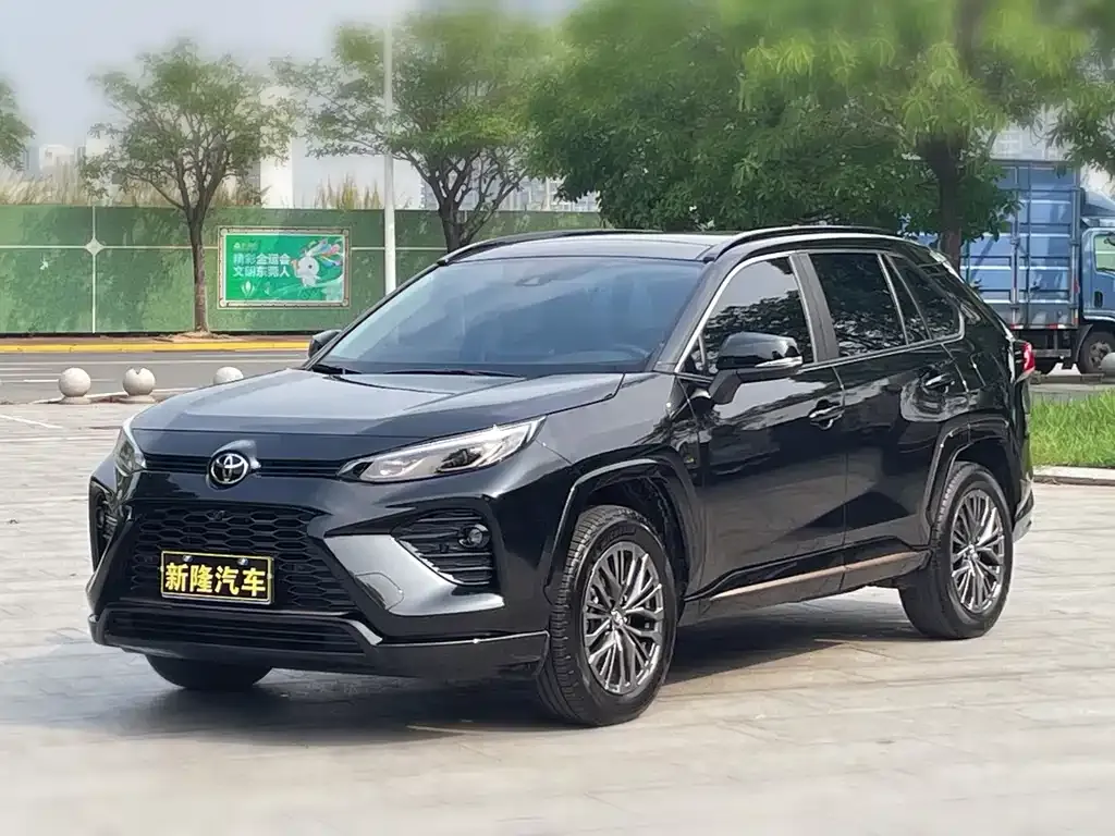 Toyota Wildlander — фото 1