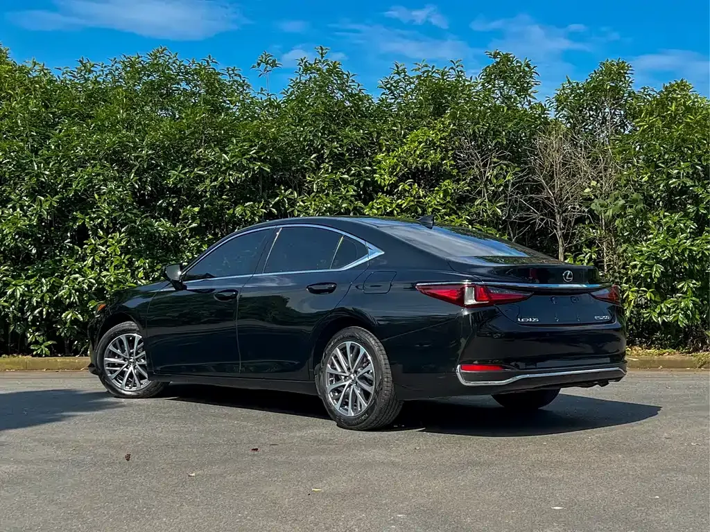 Lexus ES 2022 из CN, фото 7