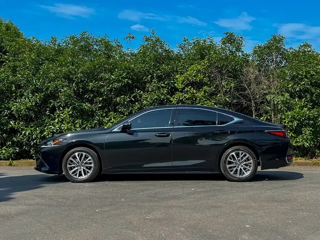 Lexus ES 2022 из CN, фото 6