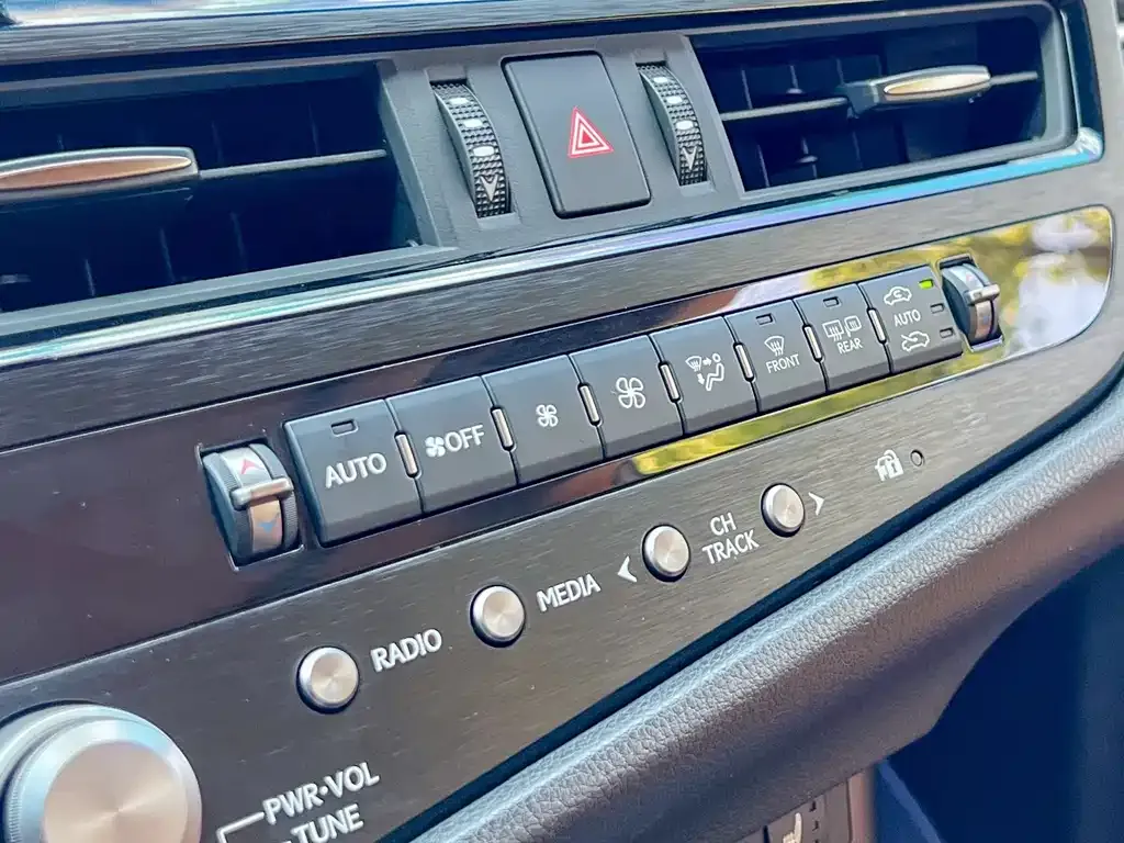 Lexus ES 2022 из CN, фото 4