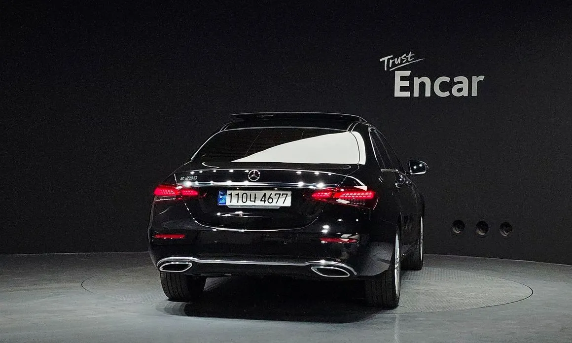 Mercedes-Benz E-Class 2023 из KR, фото 3
