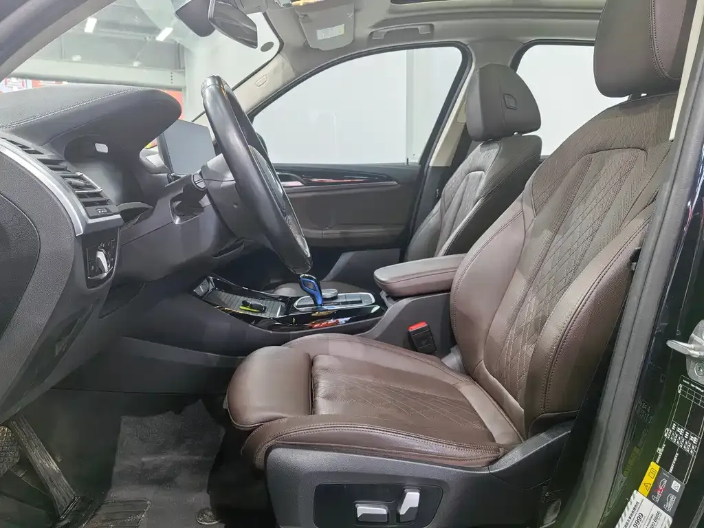 BMW iX3 2023 из CN, фото 8