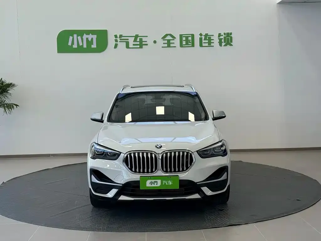 BMW X1 — фото 10