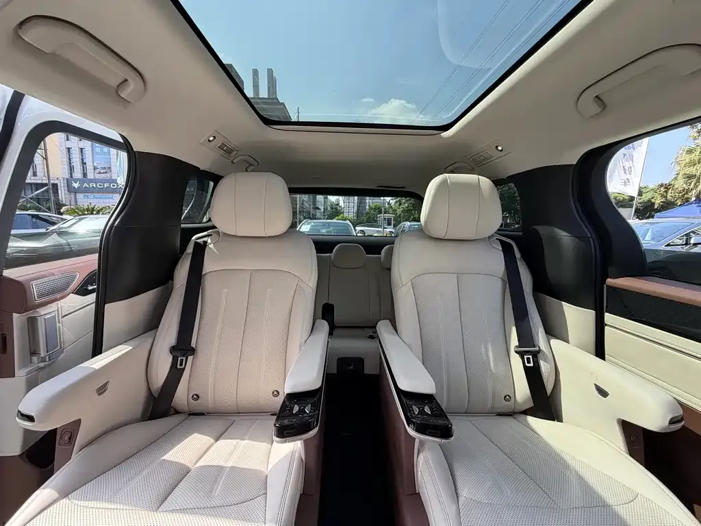 BYD Xia 2025 из CN, фото 6