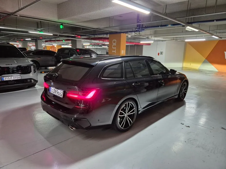 BMW 3-Series 2022 из KR, фото 3