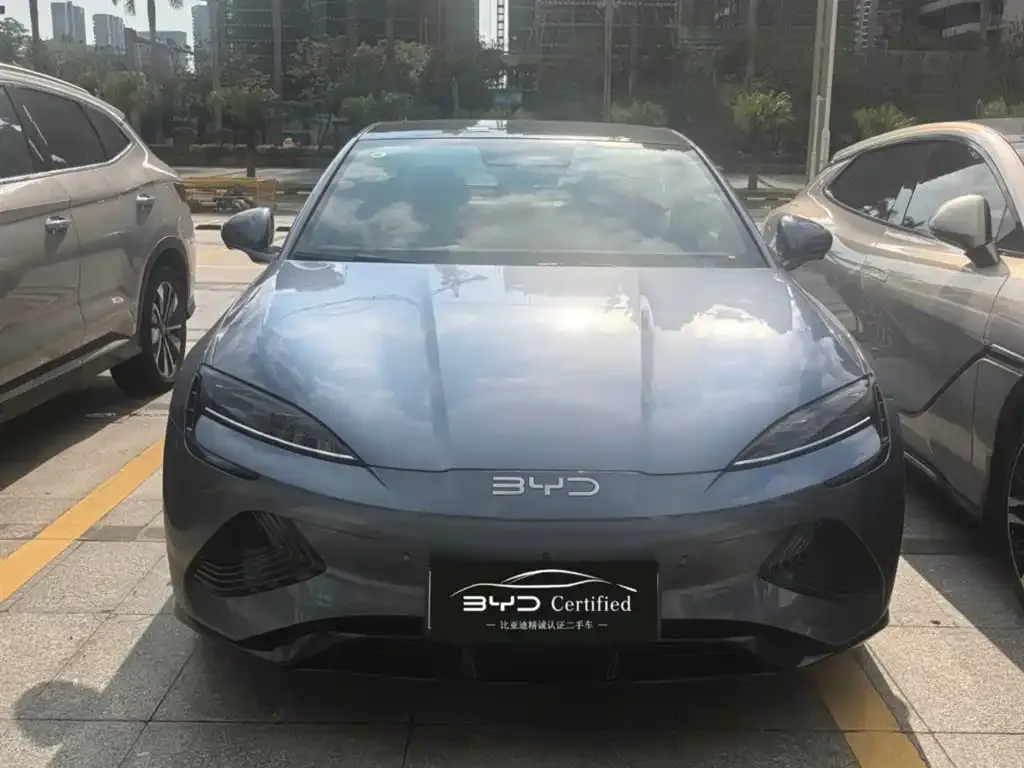 BYD Seal — фото 3