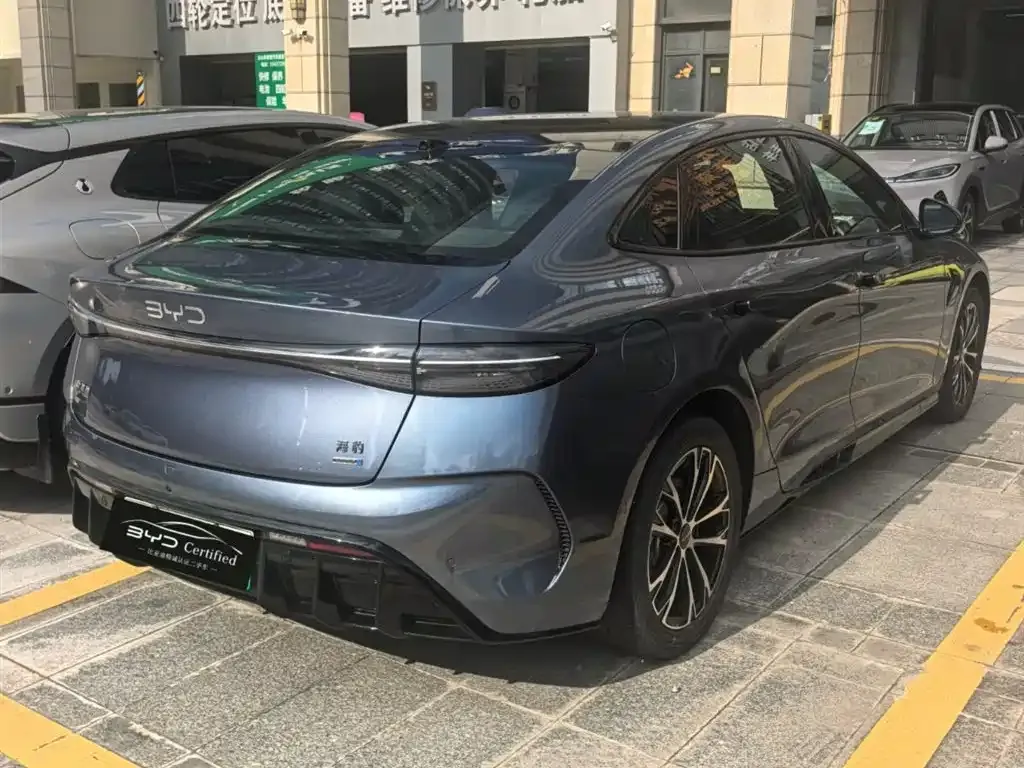 BYD Seal — фото 7