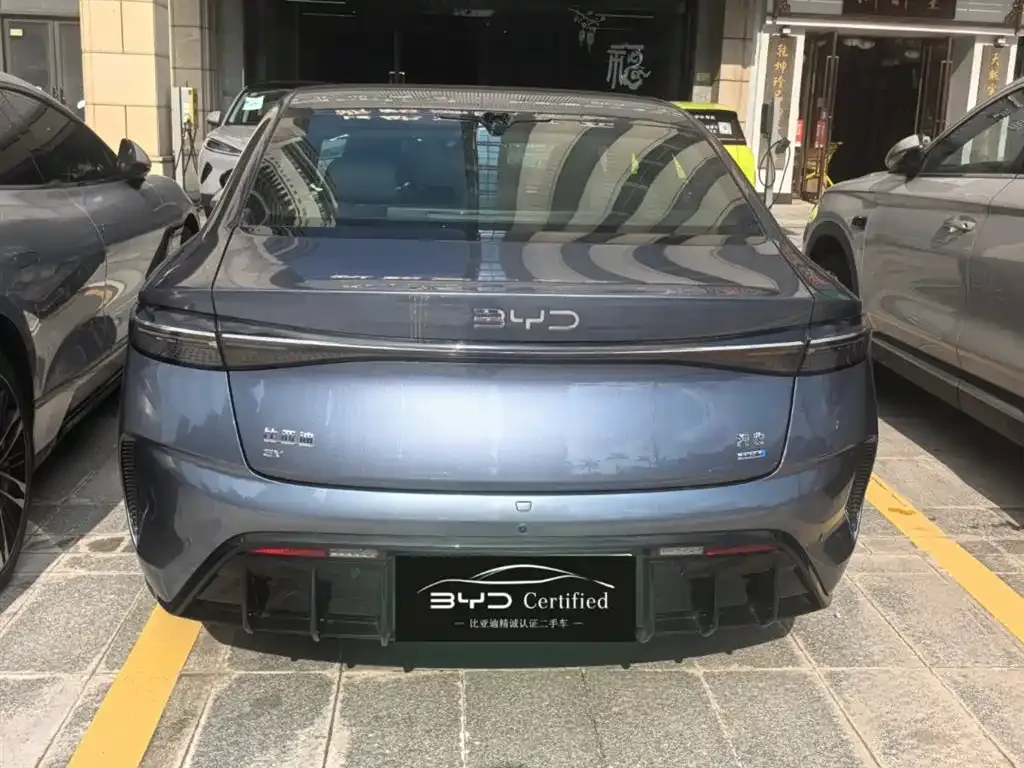 BYD Seal — фото 9
