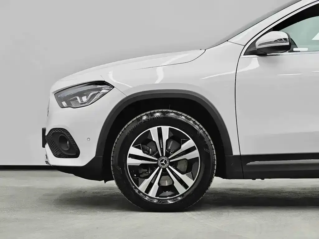 Mercedes-Benz GLA — фото 4