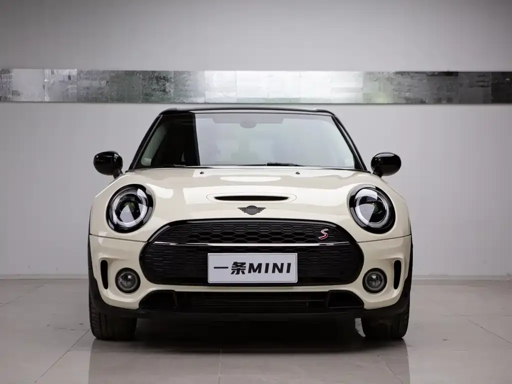 MINI Clubman — фото 2