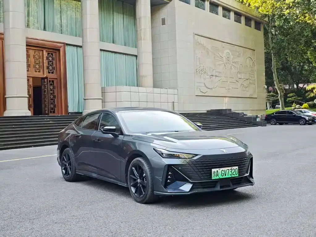 Changan UNI-V iDD 2023 из CN, фото 3