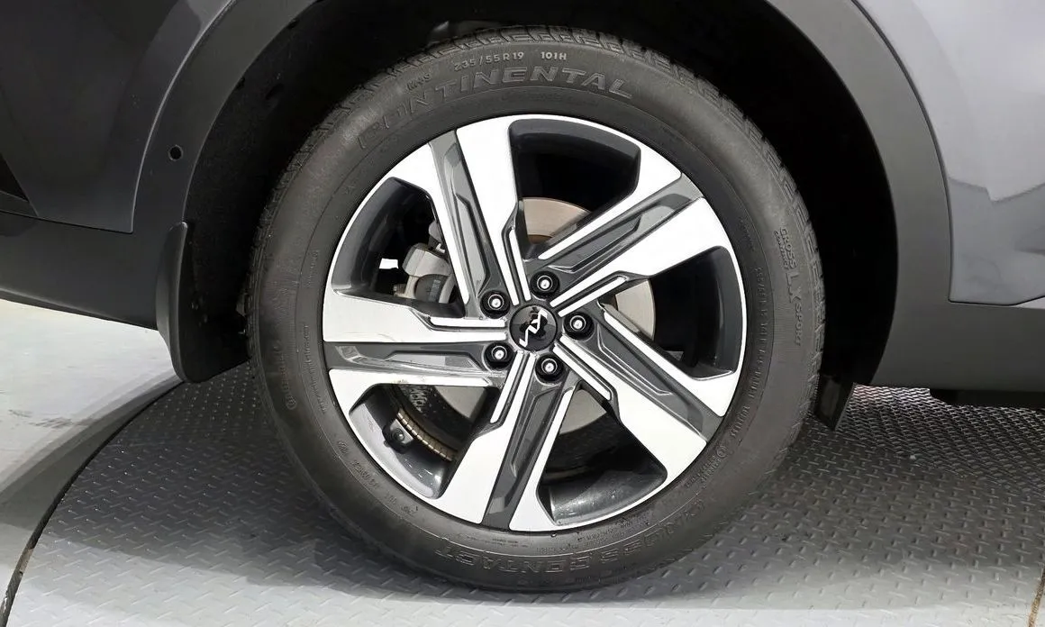 Kia Sorento — фото 5