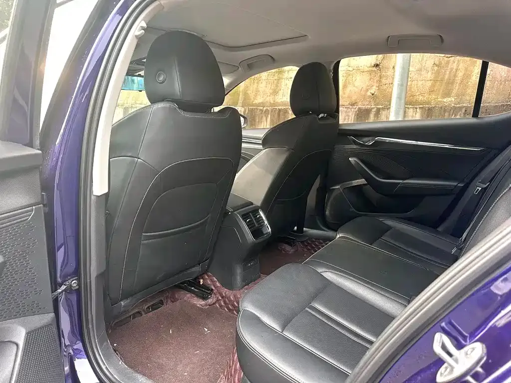 Skoda Octavia 2021 из CN, фото 4