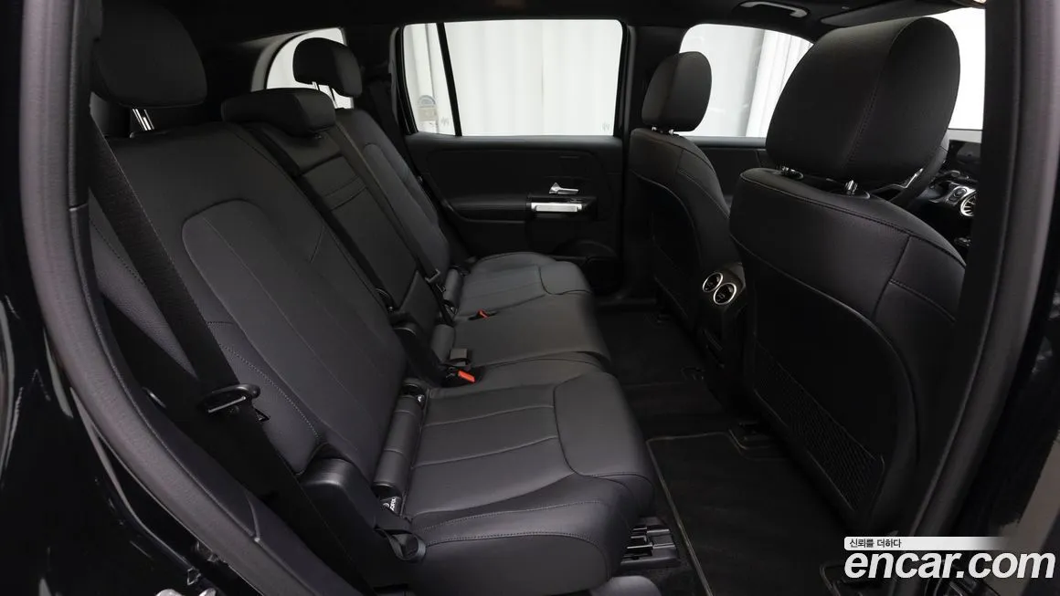 Mercedes-Benz EQB 2026 из KR, фото 8
