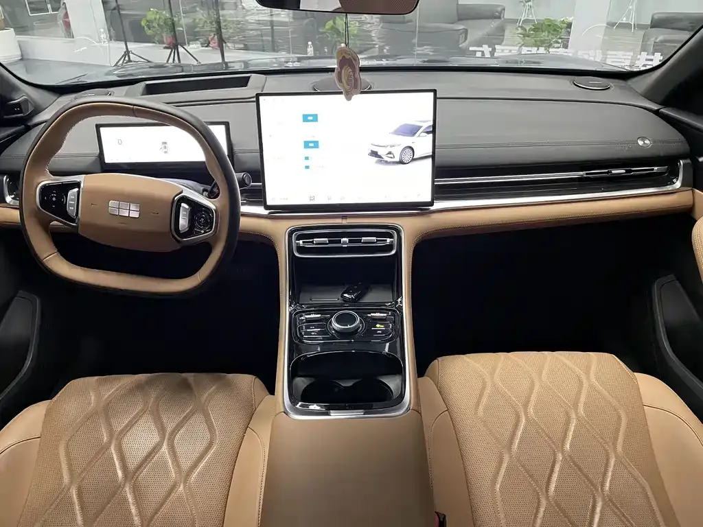 Geely Galaxy A7 2025 из CN, фото 9