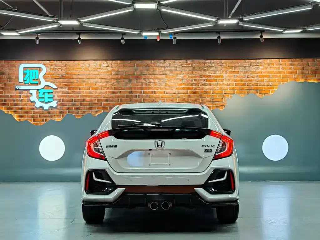 Honda Civic — фото 8