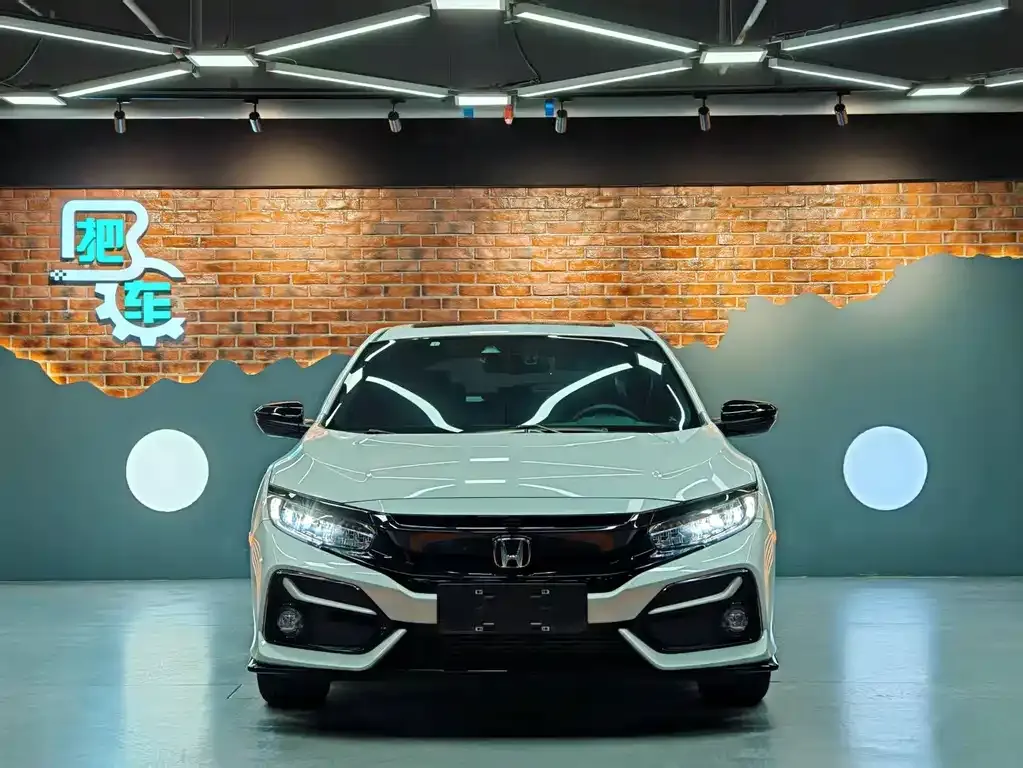 Honda Civic — фото 5