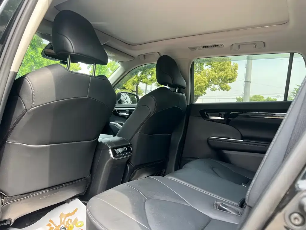 Toyota Highlander 2024 из CN, фото 3
