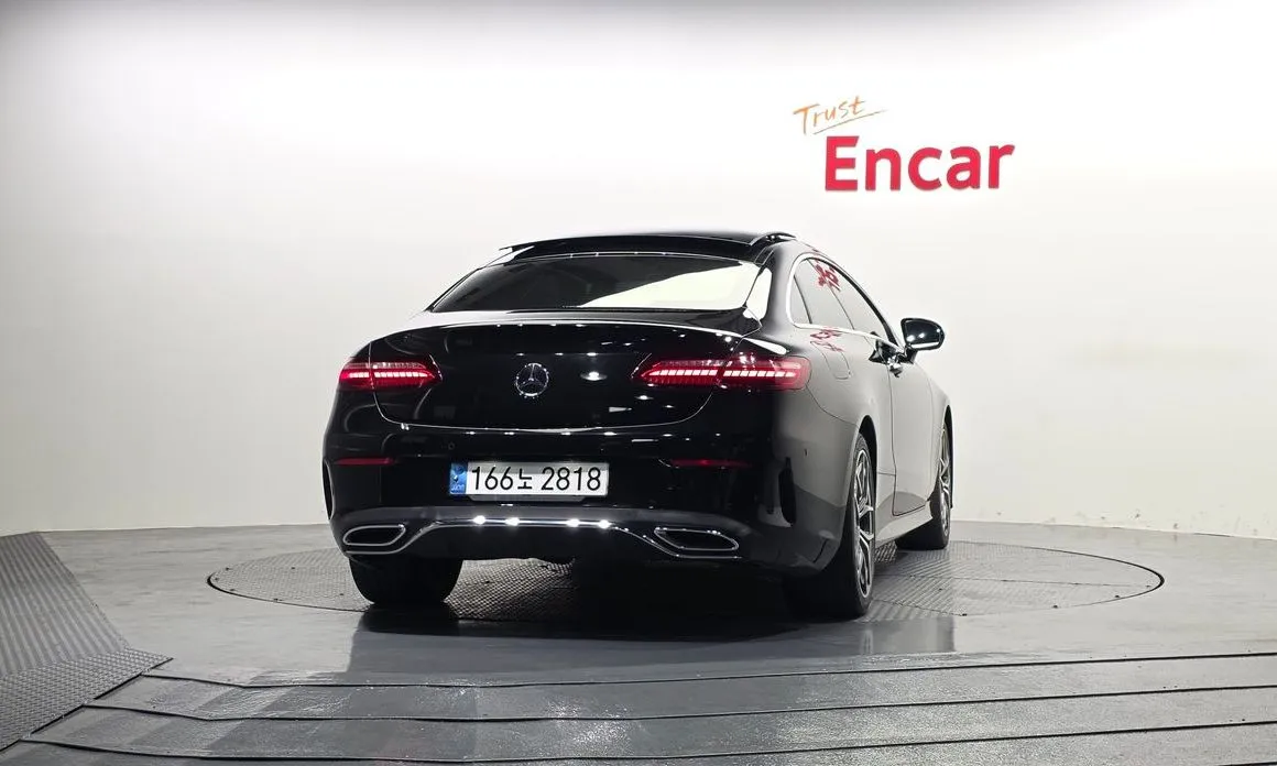 Mercedes-Benz E-Class 2023 из KR, фото 2