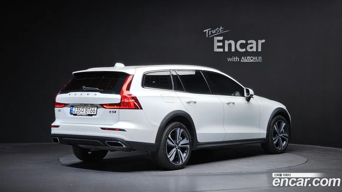 Volvo V60 2021 из KR, фото 2