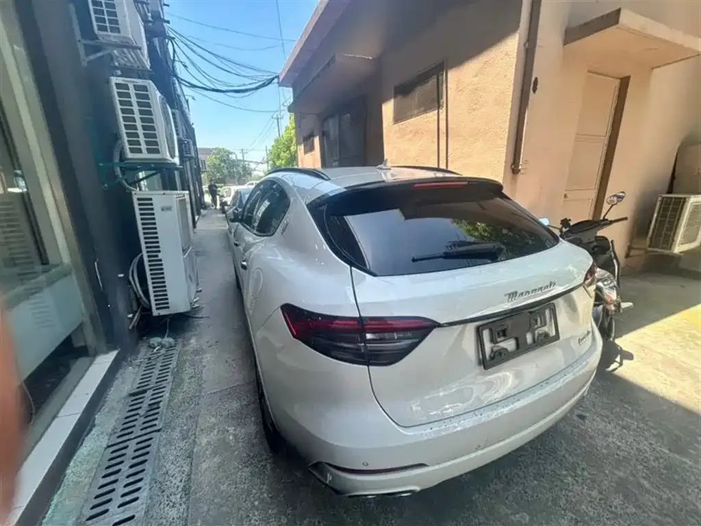 Maserati Levante 2022 из CN, фото 4