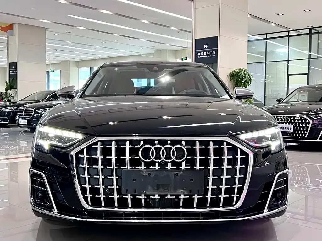 Audi A8 — фото 10