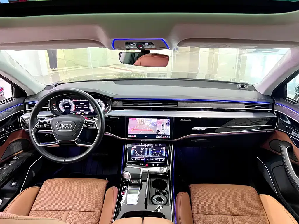 Audi A8 — фото 6