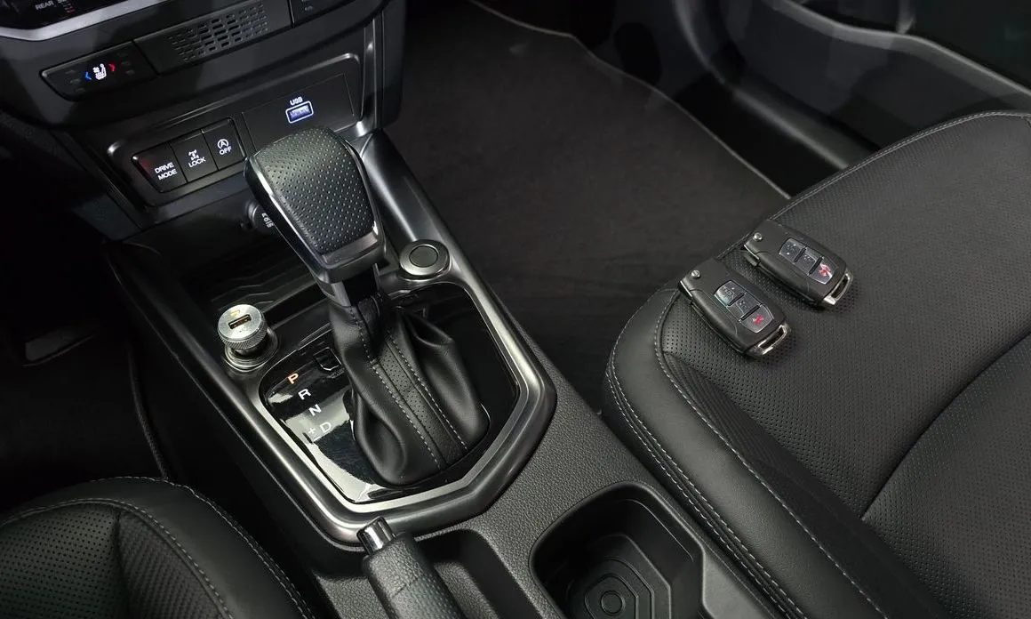 KG Mobility (Ssangyong) TIBOLI 2025 из KR, фото 10