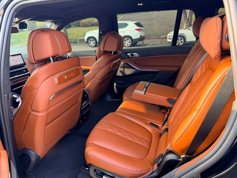 BMW X7 2025 из KR, фото 7