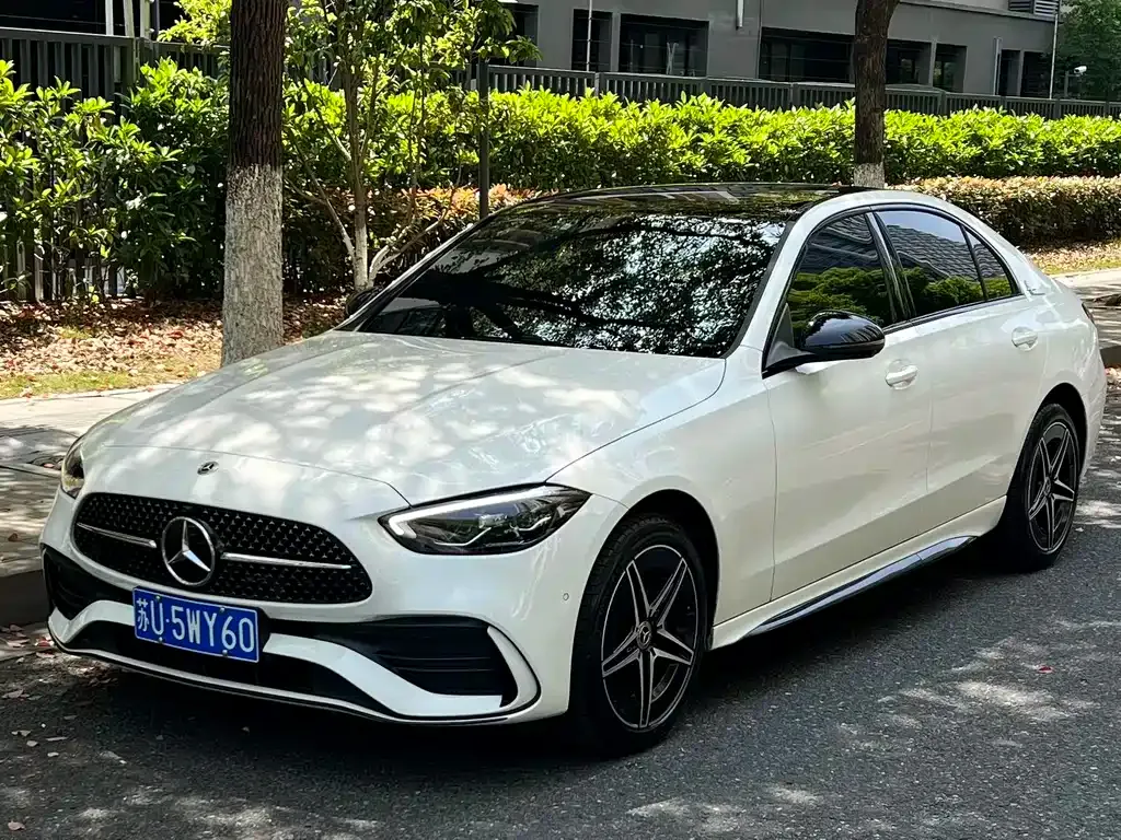 Mercedes-Benz C-Class — фото 1