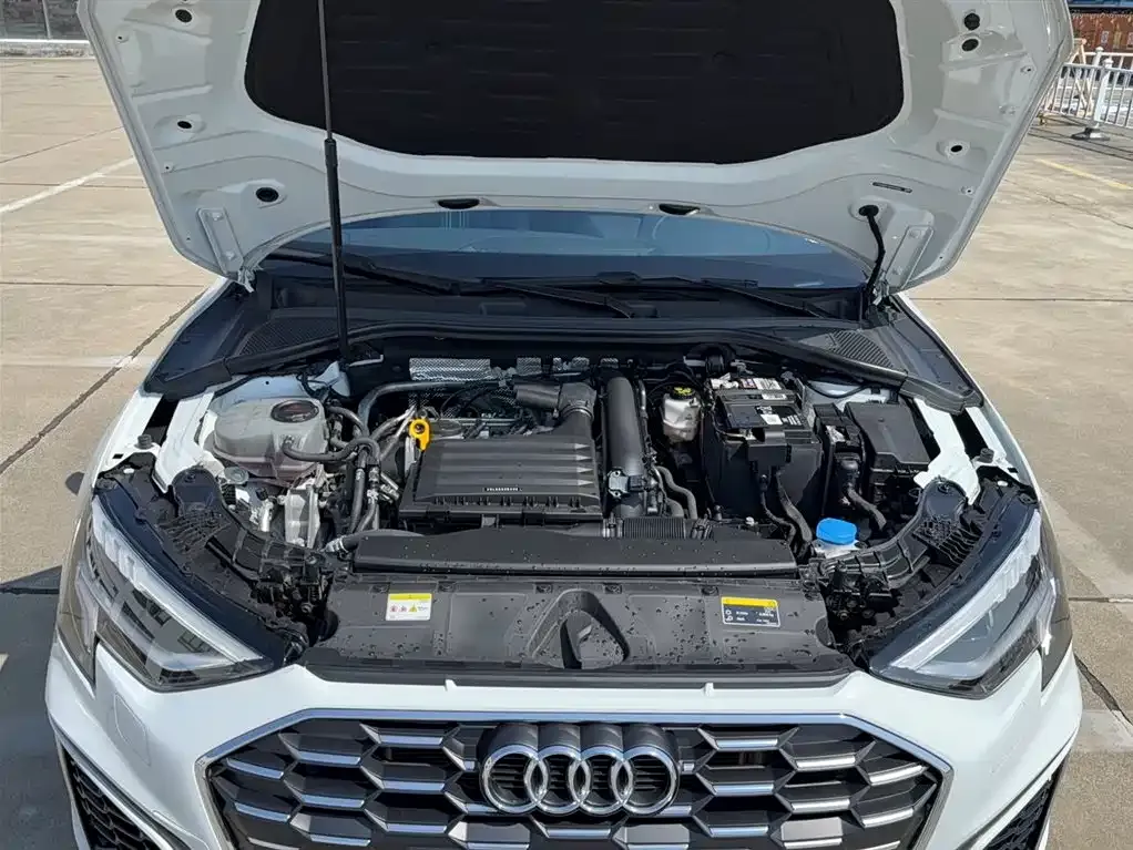 Audi A3 2023 из CN, фото 9