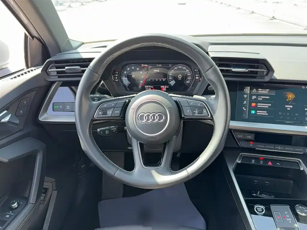Audi A3 2023 из CN, фото 6