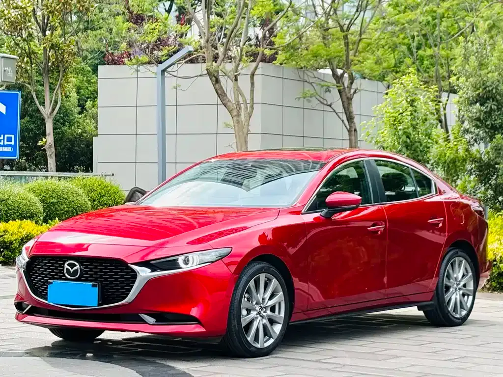 Mazda 3 Axela — фото 1