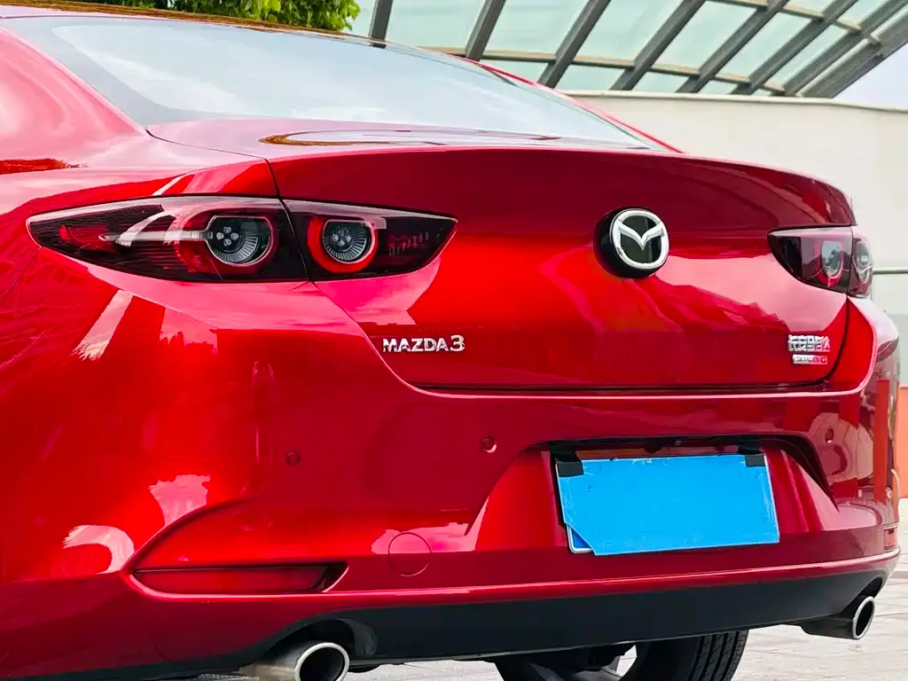 Mazda 3 Axela — фото 2