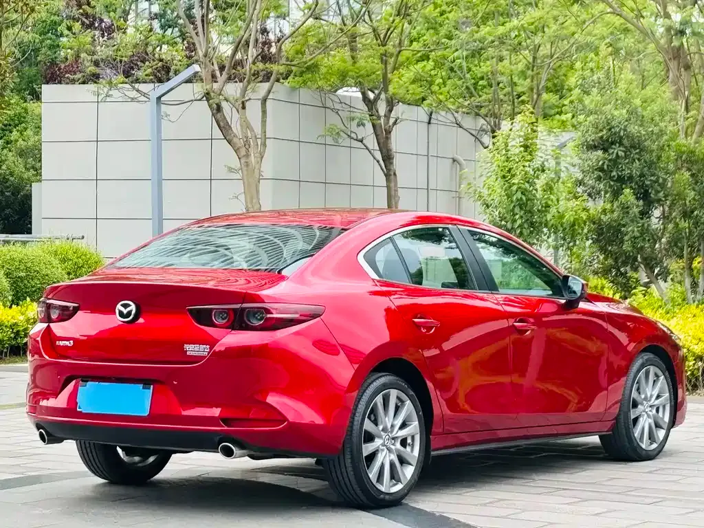 Mazda 3 Axela — фото 9