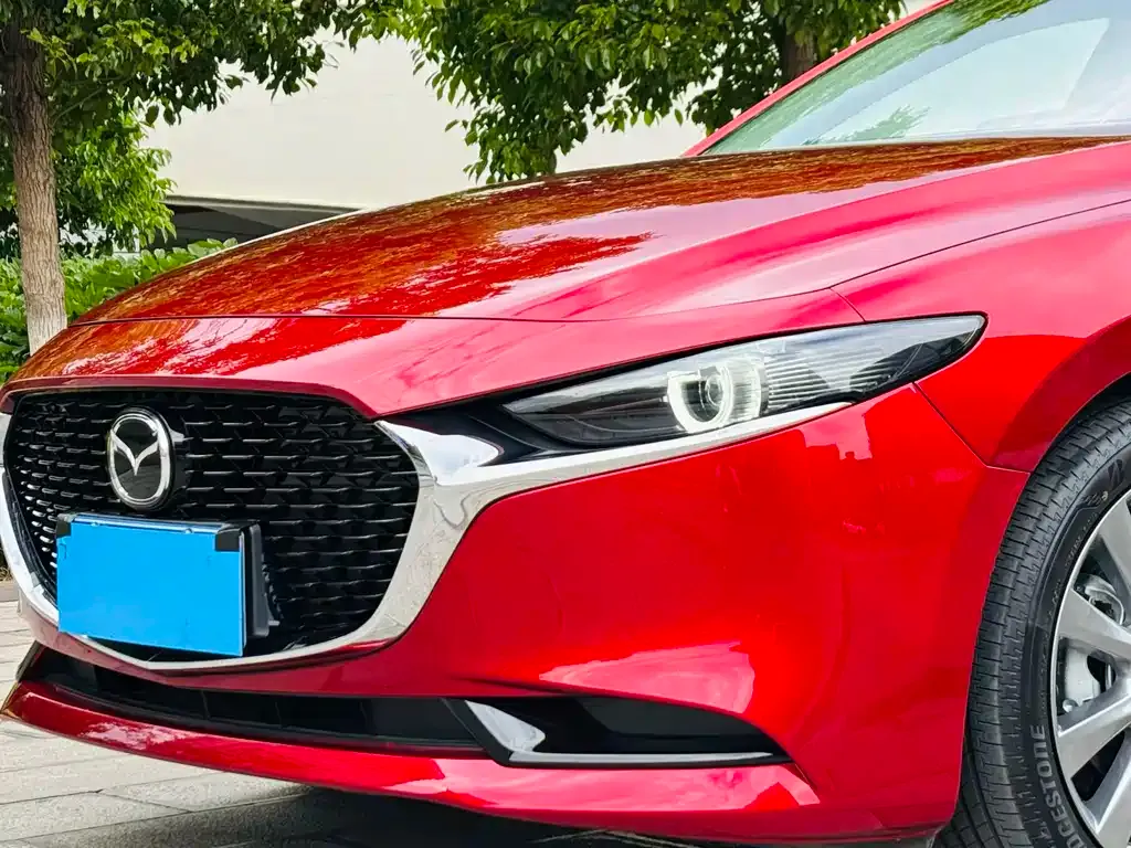 Mazda 3 Axela — фото 4