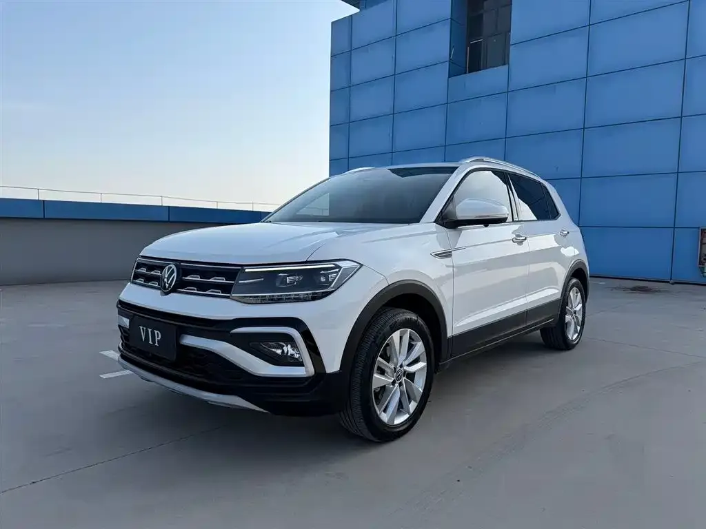Volkswagen T-Cross — фото 1