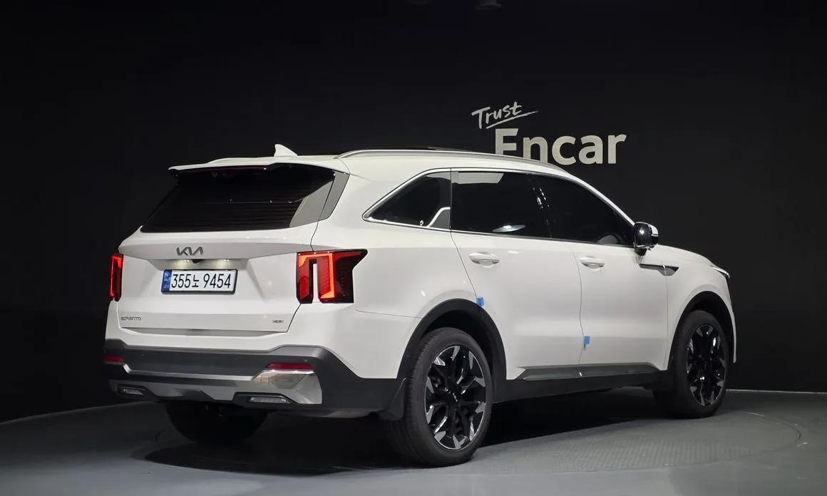 Kia Sorento — фото 5