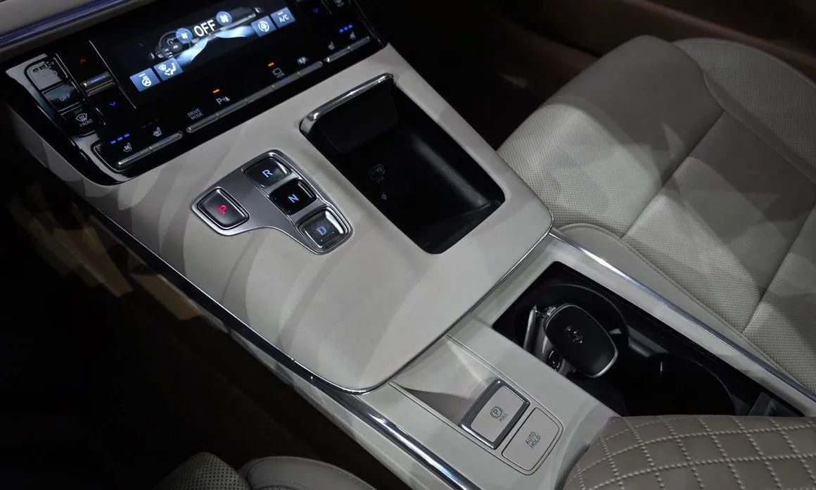 Hyundai Grandeur 2021 из KR, фото 10