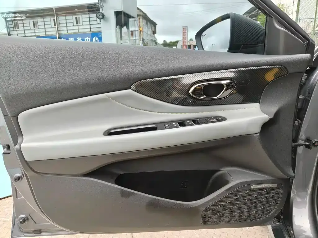 GAC Motor Shadow Leopard — фото 9